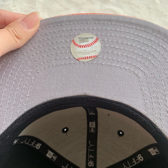 Miami Marlins Snapback Hat - Picture 5 of 8